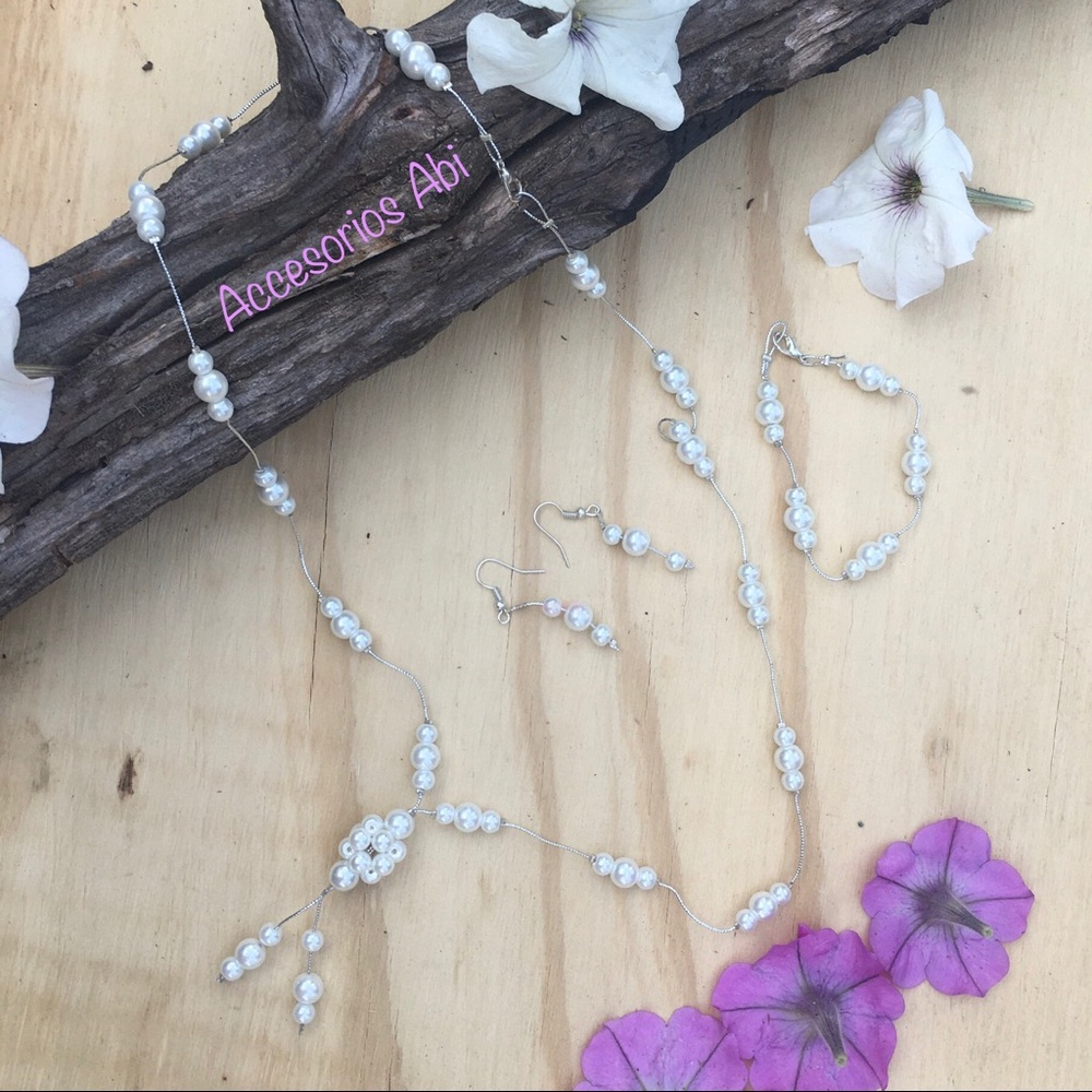 Handmade set with necklace, bracelet, & earrings